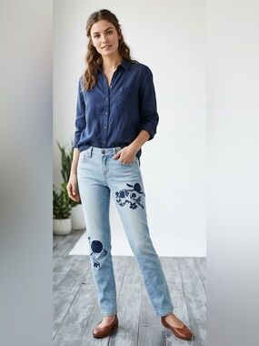 Anthropologie Pilcro and the Letterpress Hyphen Navy Embroidered Jeans 25